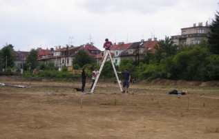 Každý objekt se při odkrývání musí postupně fotit, nejlépe pěkně ze shora.