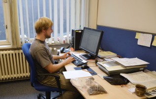 Důležitou částí archeologovy práce je databáze.